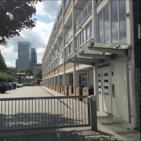 Отель Elgin House, Poplar, London E14 Экстерьер фото